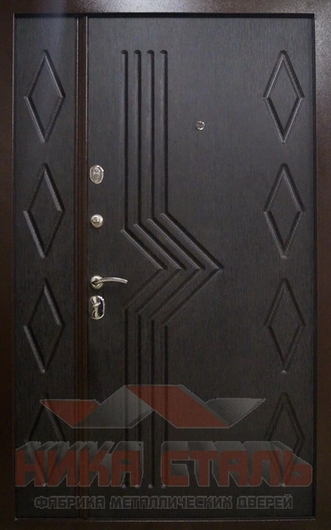 Тамбурная дверь на лестничную площадку Тамбурная дверь на лестничную площадку